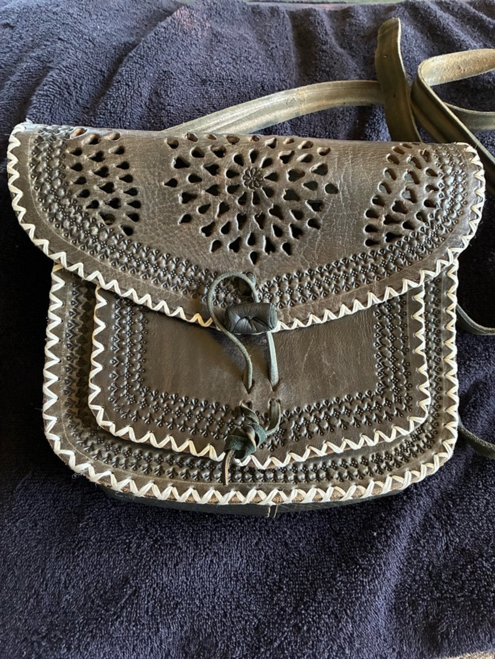 Handmade Black Leather Crossbody Bag with Decorative Stitching